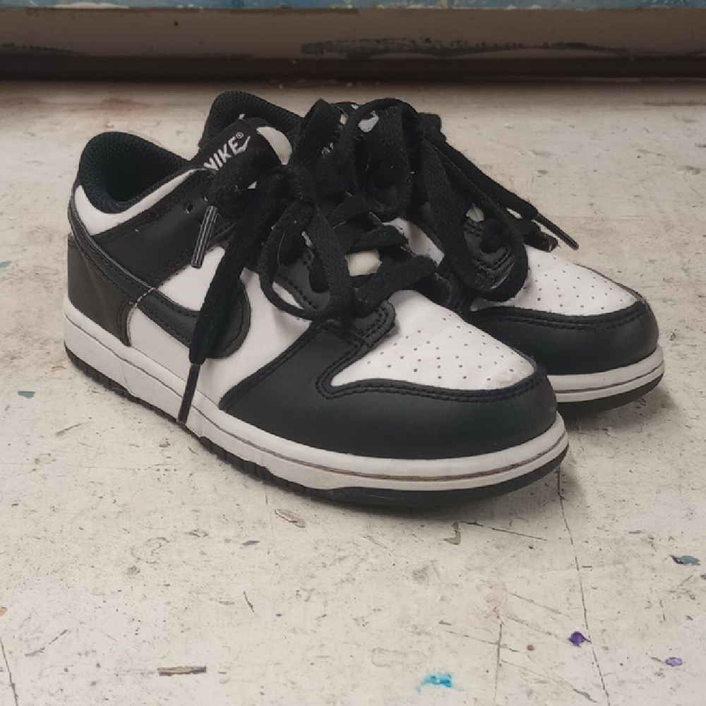 Nike Panda Dunks Size 13 Kids' Black and White Low-Top Shoes
